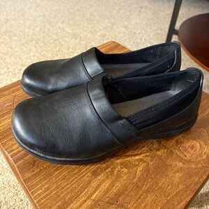 Cloudwalkers “Emerson” Women’s Black Slip-on Shoes-Sz 11W